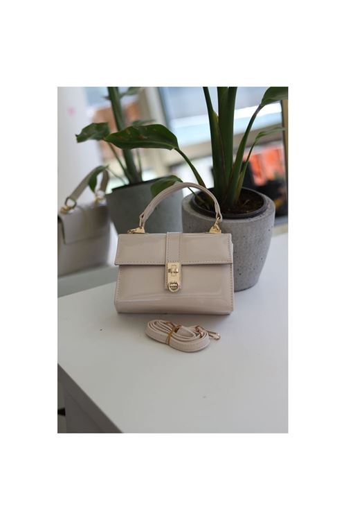 Kadın Krem Rugan Toka Detaylı Zincirli El Omuz Çantası