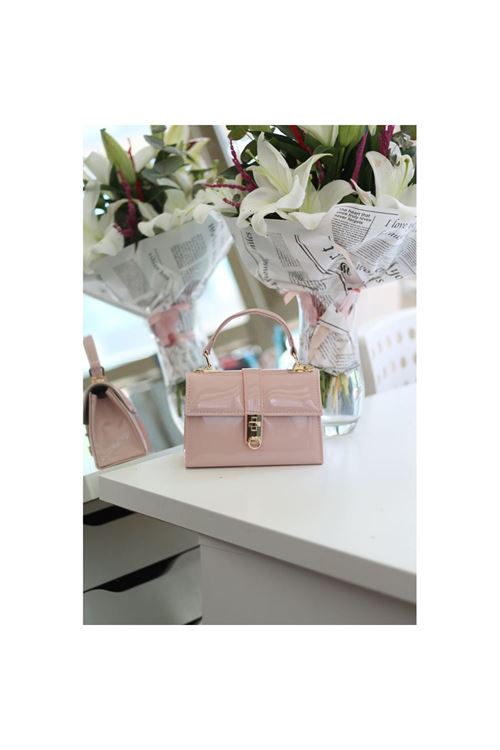 Kadın Pudra Rugan Toka Detaylı Zincirli El Omuz Çantası