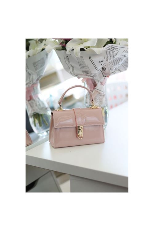 Kadın Pudra Rugan Toka Detaylı Zincirli El Omuz Çantası