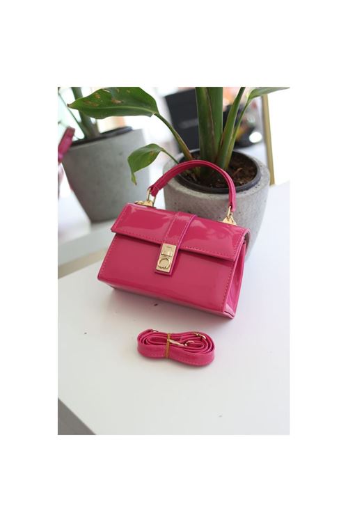 Kadın Fuşya Rugan Toka Detaylı Zincirli El Omuz Çantası