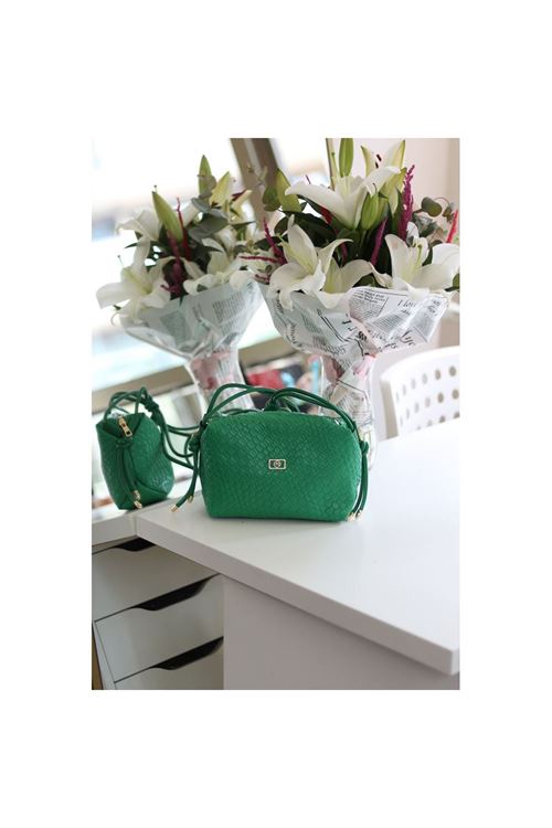 Kadın Yeşil Baklava Desenli İnce Düğüm Askılı Omuz Çantası