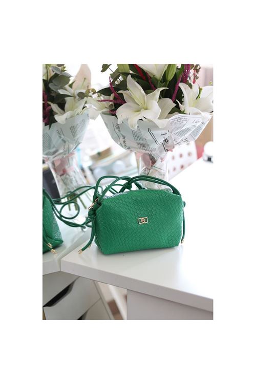 Kadın Yeşil Baklava Desenli İnce Düğüm Askılı Omuz Çantası