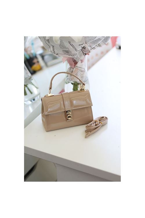 Kadın Vizon Rugan Toka Detaylı Zincirli El Omuz Çantası