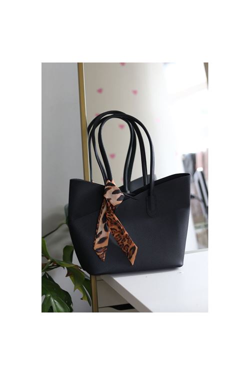 Siyah Leopar Fular Detaylı Büyük Omuz Boy Omuz Çantası