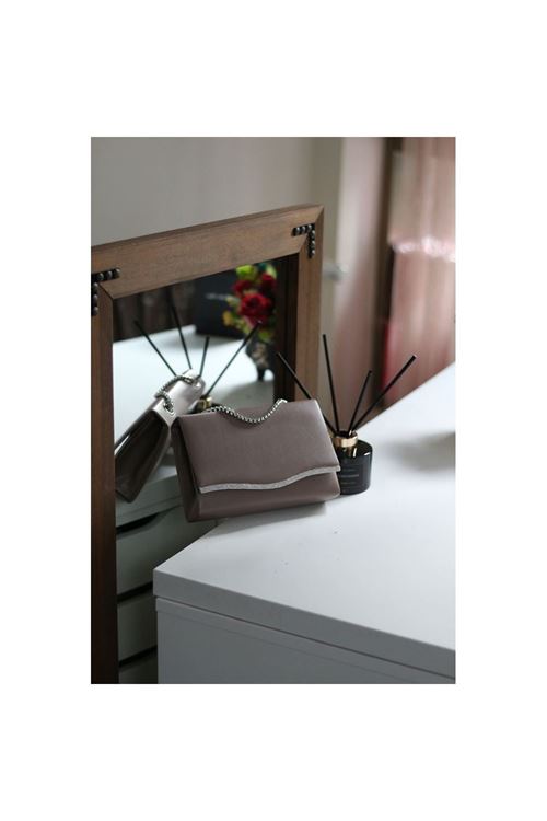 Kadın Koyu Vizon Taş Detaylı Zincirli Omuz Çantası