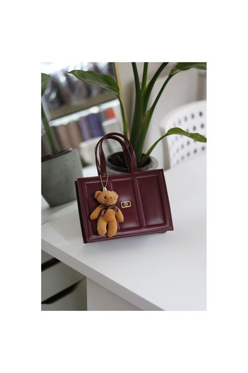 Kadın Bordo Çizgi Detaylı Ayıcık Maskotlu El Omuz Çantası