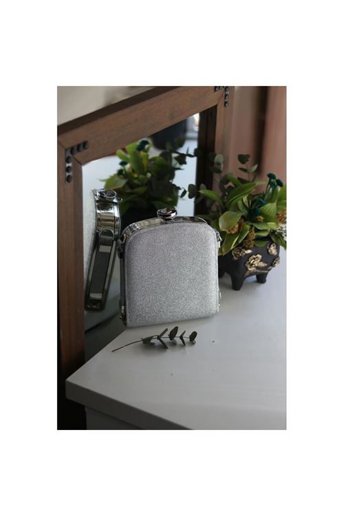 Kadın Silver Örgü Saplı Matara Abiye Çanta