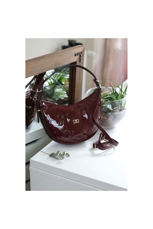 Kadın Rugan Bordo Oval Askılı Omuz Çantası