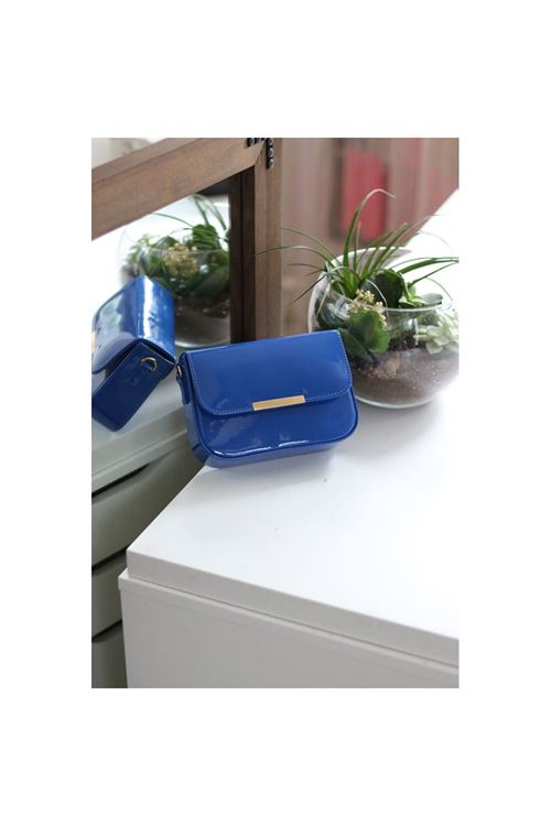 Kadın Lacivert Rugan Toka Detaylı Kumaş Askılı Omuz Çantası