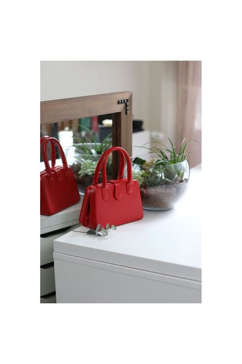 Kadın Kırmızı Çift Kulp Detaylı Mini Kalıp Omuz Çantası