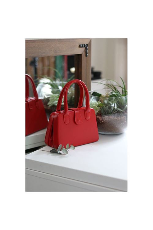 Kadın Kırmızı Çift Kulp Detaylı Mini Kalıp Omuz Çantası