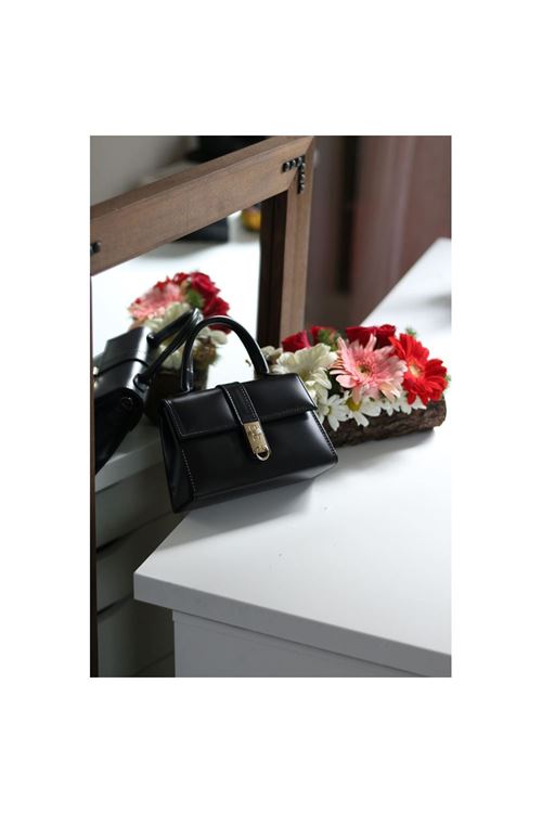 Kadın Siyah Gold Kare Kilit Detaylı Mİini El &amp;amp; Omuz Çantası