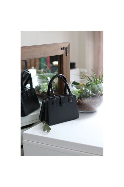 Kadın Siyah Çift Kulp Detaylı Mini Kalıp Omuz Çantası