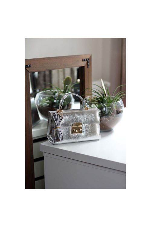 Kadın Silver Kilit Detaylı Askılı Omuz Çantası
