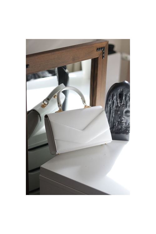 Kadın Beyaz Zarf Tutma Saplı Omuz Çantası