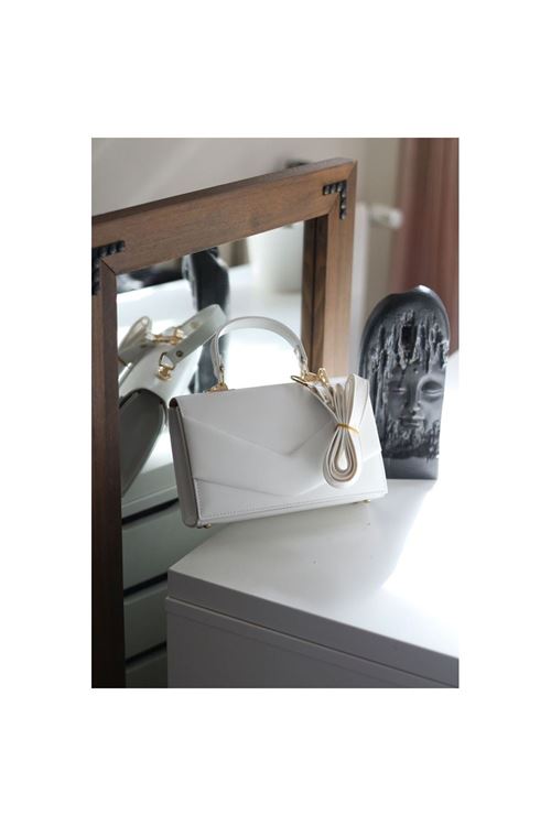 Kadın Beyaz Zarf Tutma Saplı Omuz Çantası