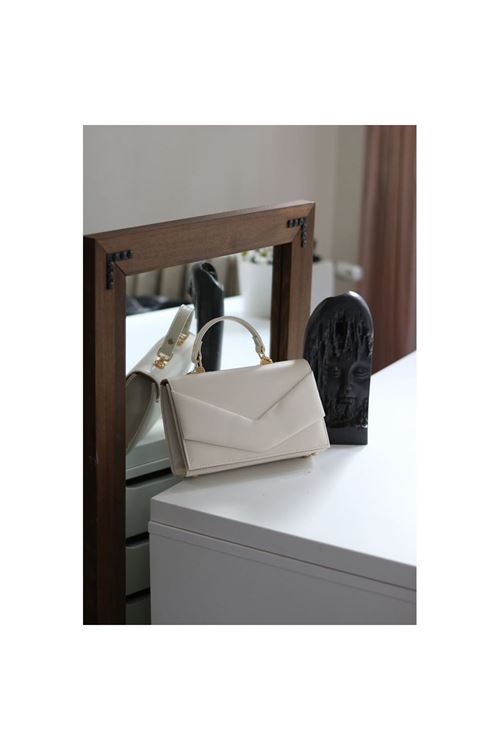 Krem Zarf Tutma Saplı Omuz Çantası