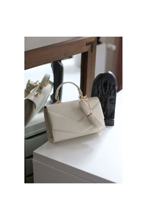Krem Zarf Tutma Saplı Omuz Çantası