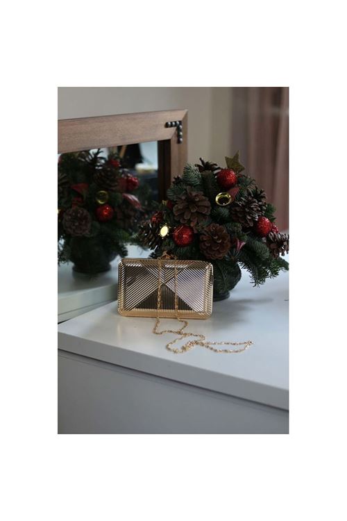 Kadın Gold Metal Zincir Askılı Abiye Çanta