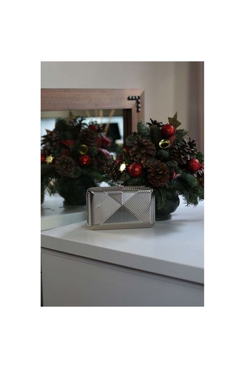 Kadın Gümüş Metal Zincir Askılı Abiye Çanta