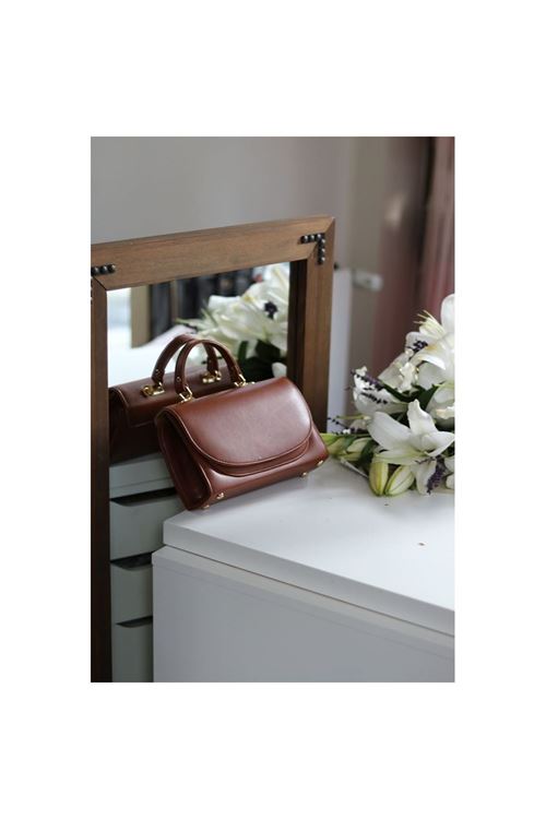 Kadın Taba Oval Kapak Detaylı Askılı Omuz Çantası