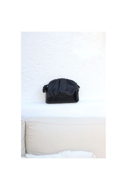 Kadın Siyah Yumuşak Pileli Omuz Çantası