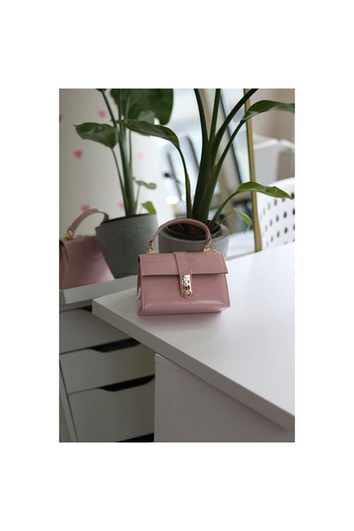 Kadın Pudra Rugan Toka Detaylı Zincirli El Omuz Çantas