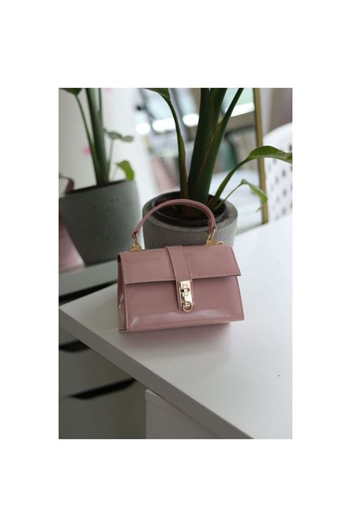 Kadın Pudra Rugan Toka Detaylı Zincirli El Omuz Çantas