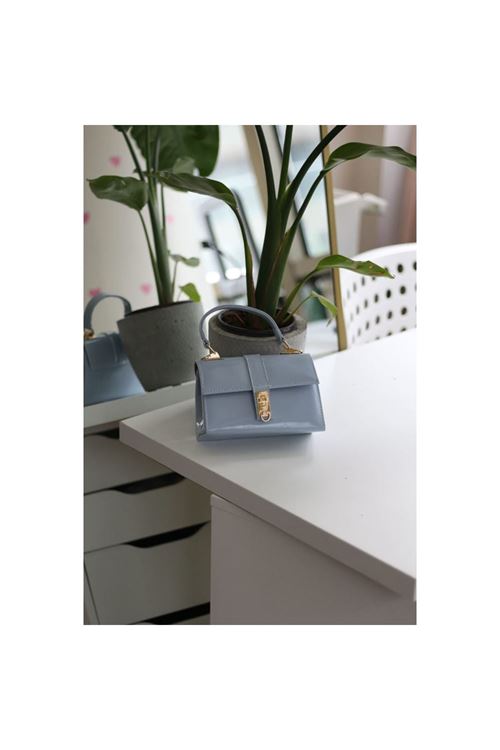 Kadın Bebe Mavi Rugan Toka Detaylı Zincirli El Omuz Çantas