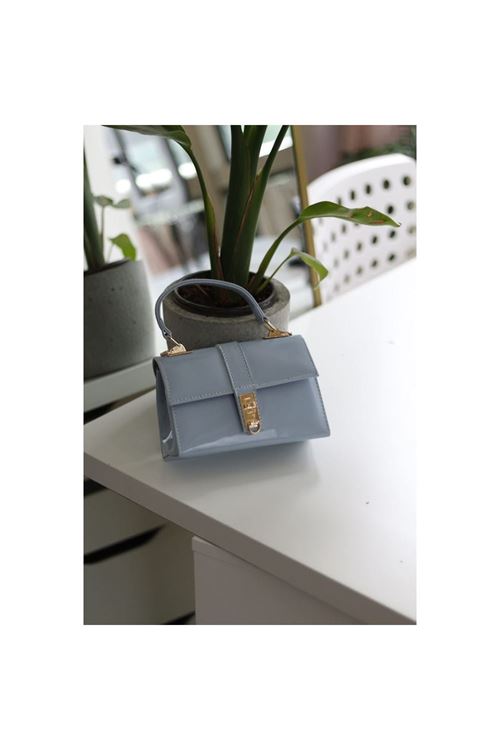 Kadın Bebe Mavi Rugan Toka Detaylı Zincirli El Omuz Çantas