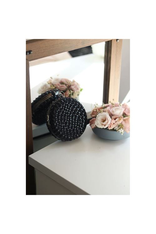 Siyah Yuvarlak Sivri Uçlu Metal Abiye Çanta