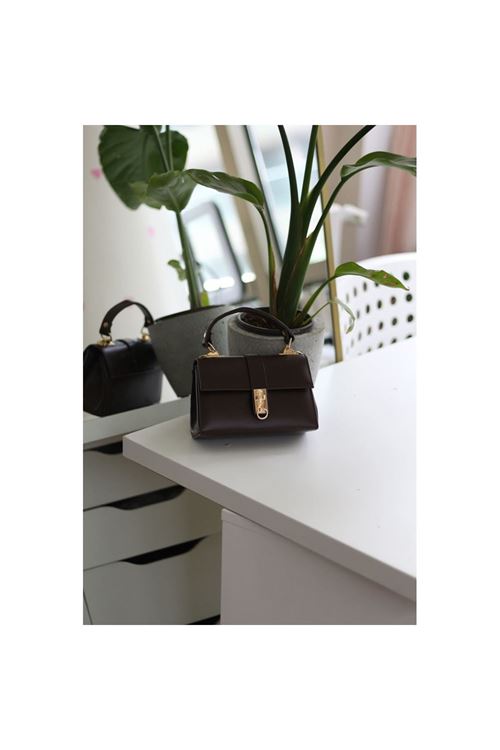 Kadın Acı Kahve Toka Detaylı Zincirli El Omuz Çantası