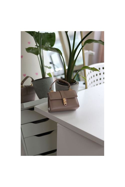 Kadın Vizon Toka Detaylı Zincirli El Omuz Çantası