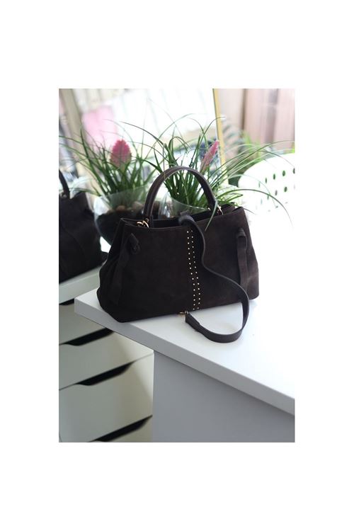 Kadın Acı Kahve Süet Gold Zımba Detaylı Omuz Çantası