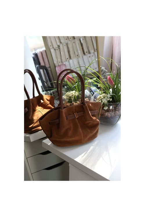 Kadın Camel Süet Gold Toka Detaylı Orta Boy Omuz Çantası