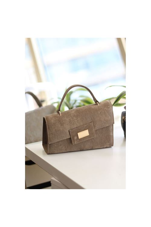 Kadın Vizon Yamuk Form Gold Toka Detaylı Omuz Çantası