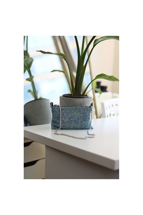 Kadın Mavi Parlak Taş Dokuma Abiye Zincirli Omuz Çantası