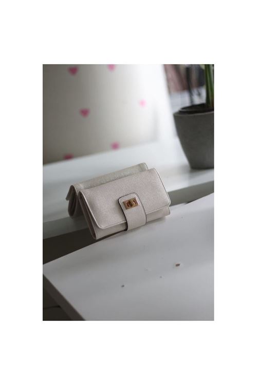 Kadın Krem Gold Aksesuar Detaylı Cüzdan