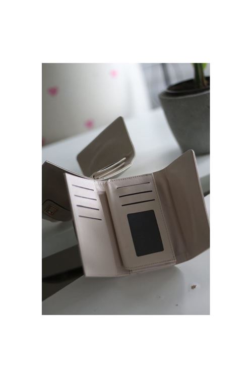 Kadın Krem Gold Aksesuar Detaylı Cüzdan