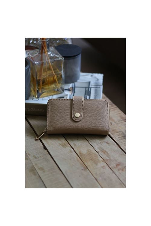 Kadın Karamel Kartlık Detaylı Orta Boy Cüzdan