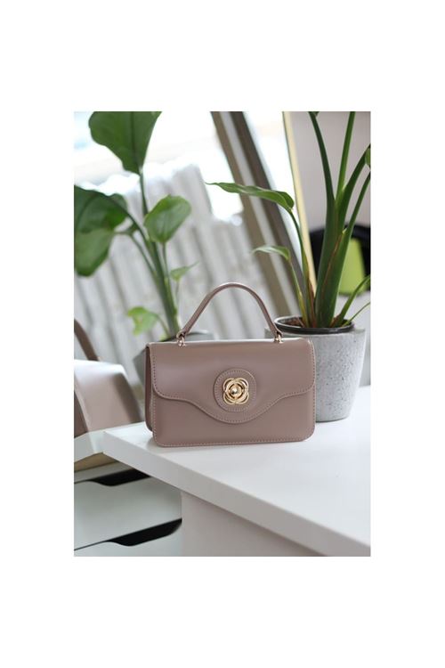 Kadın Vizon Gold Oval Toka Detaylı Yumuşak Deri El Omuz Çantası