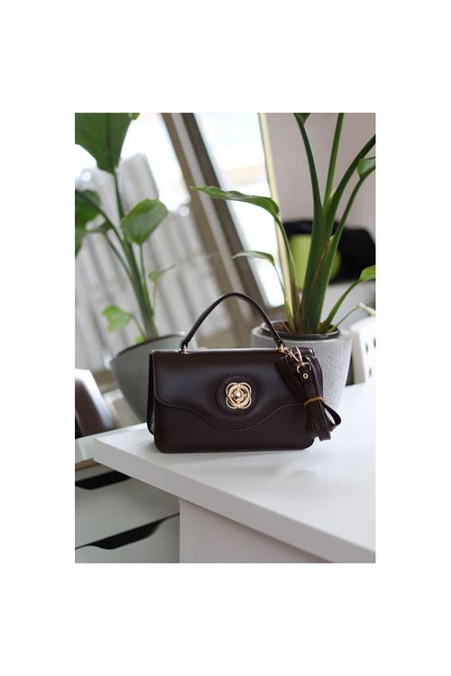 Kadın Acı Kahve Gold Oval Toka Detaylı Yumuşak Deri El Omuz Çantası