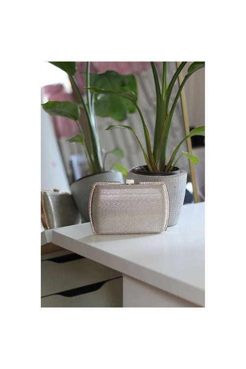 Kadın Gold Çizgi Doku Kristal Taş Detaylı Abiye Çanta