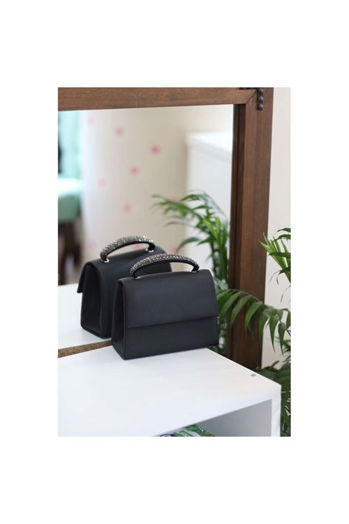 Kadın Siyah Taş Tutma Detaylı Abiye Omuz Çantası