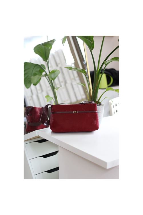 Kadın Bordo Yumuşak Doku Eskitme Desenli Omuz Çantası