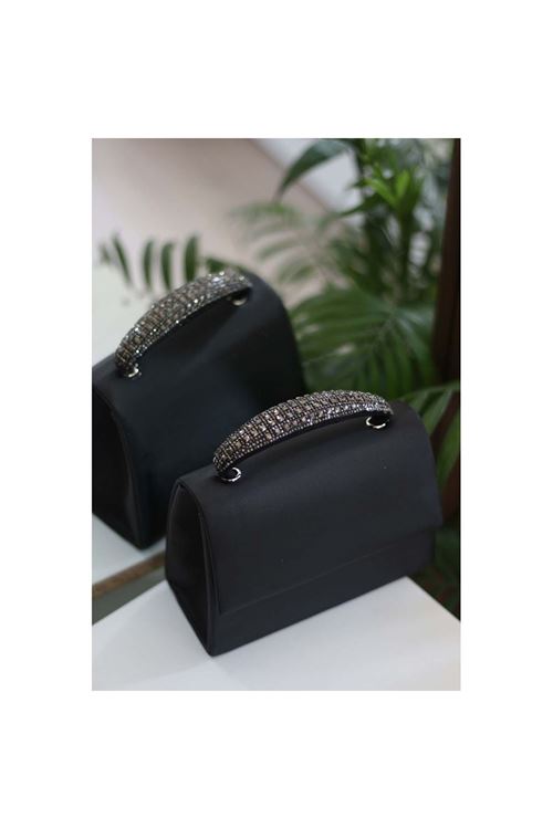 Kadın Siyah Taş Tutma Detaylı Abiye Omuz Çantası
