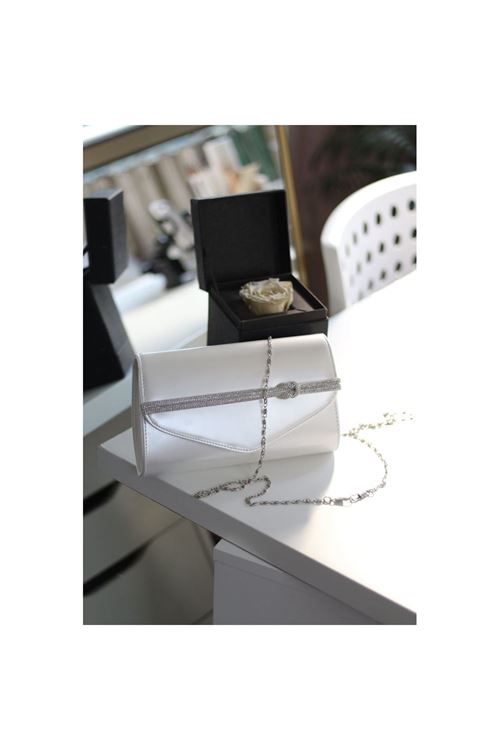 Kadın Beyaz Rugan Taş Şerit Detaylı Abiye el Omuz Çantası