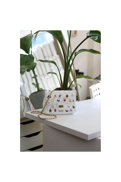 Kadın Beyaz Taş Aksesuar Detaylı Ayarlanabilir Askılı Omuz Çantası