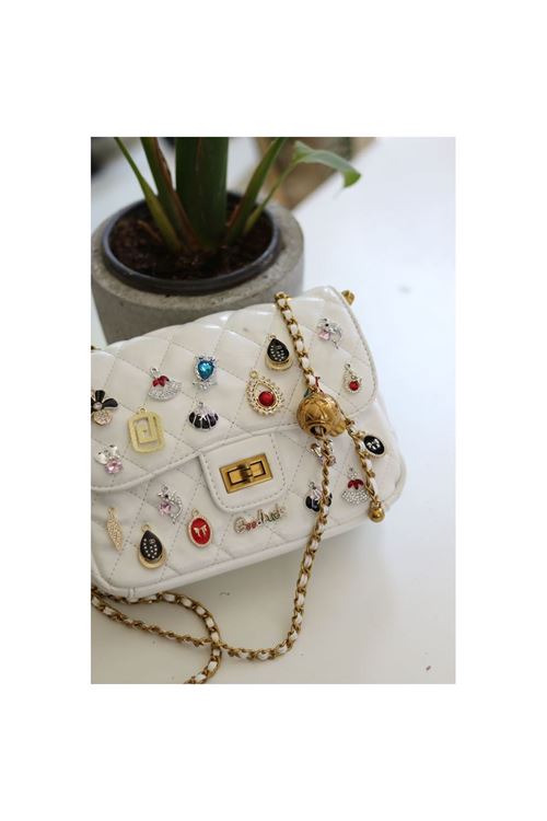Kadın Beyaz Taş Aksesuar Detaylı Ayarlanabilir Askılı Omuz Çantası