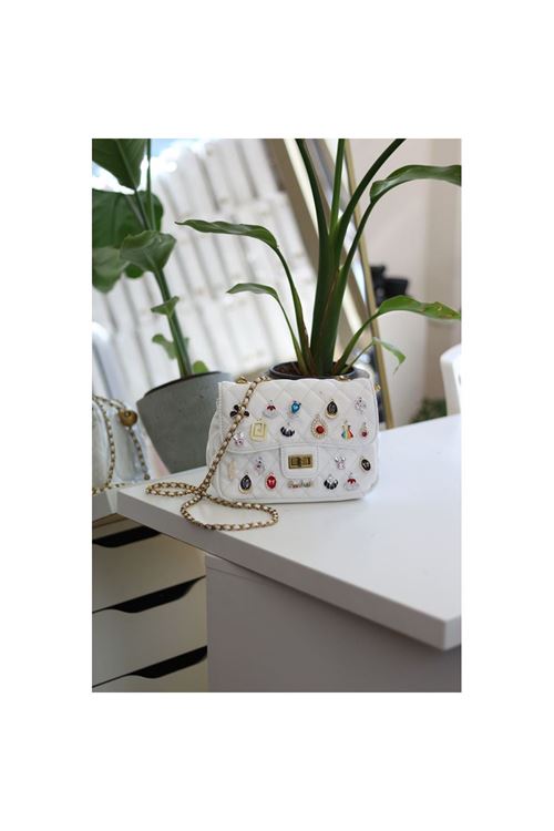 Kadın Beyaz Taş Aksesuar Detaylı Ayarlanabilir Askılı Omuz Çantası